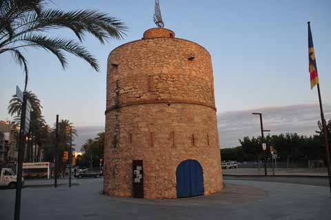 Torre Blava / Torre de Ribes Roges, Vilanova i la Geltrú